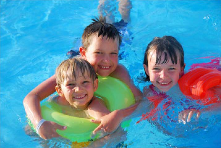 La piscine l'été, c'est super formidable